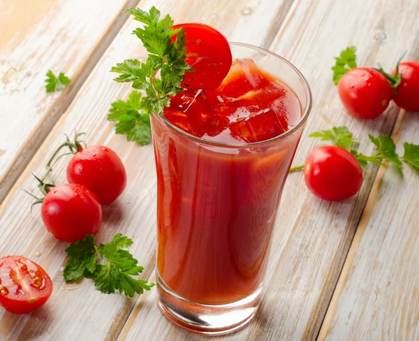 Bloody Mary Alcoholic cocktail with   tomatoes — Stock Photo, Image