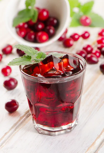 Berry cocktail with mint — Stock Photo, Image