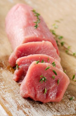 Kekik ile ham sığır eti