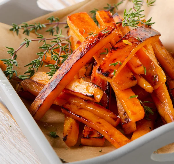 Patates kızartması kekik ile