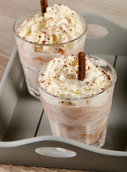 Sahne-Milchshake im Glas — Stockfoto