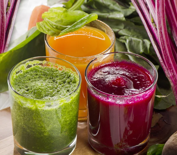 Vegetable smoothie and juice — Stock Photo, Image