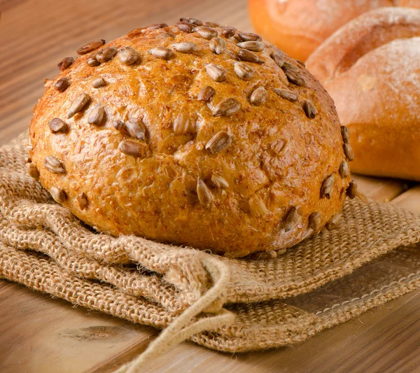 Φρέσκο ψωμί φυσικό — Φωτογραφία Αρχείου