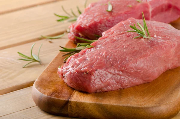 Raw meat steak — Stock Photo, Image