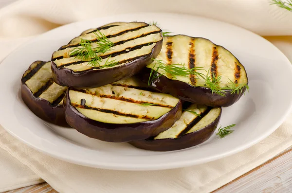 Grillade äggplantsskivor — Stockfoto