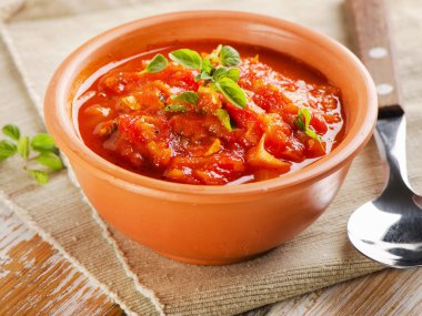 Sebzeli çorba çorba kil kase