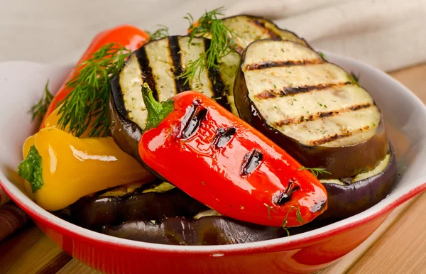 Grillad aubergine och paprika — Stockfoto