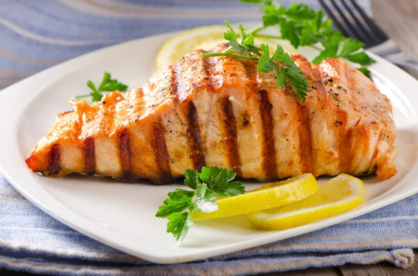 Grilled Salmon with lemon and  herb. — Stock Photo, Image
