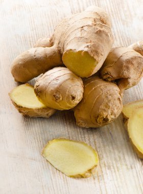 Sağlıklı zencefil kökü