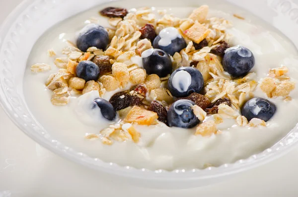 Yogur con arándanos frescos — Stok fotoğraf