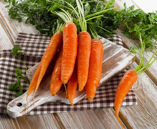 Bunch of fresh carrots — Stock Photo, Image