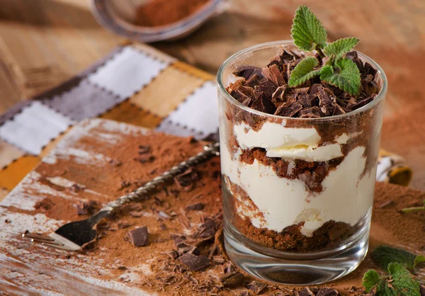 Bolo doce de sobremesa-tiramisu — Fotografia de Stock