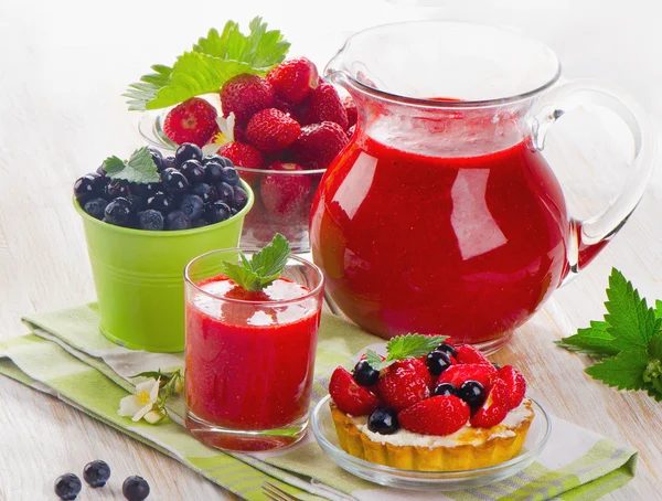 Aardbeiensmoothie — Stockfoto