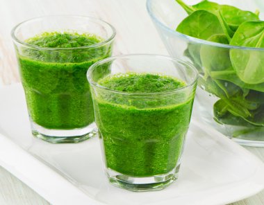 sağlıklı yeşil smoothie