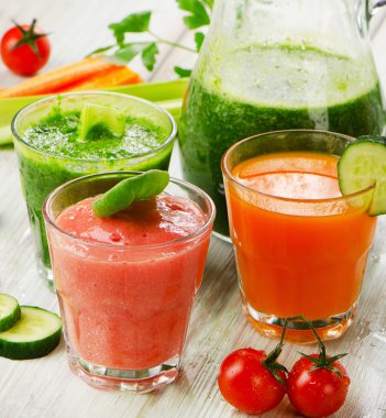 Sebze güler yüzlü ve suyu.