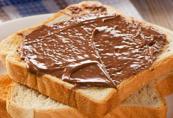 巧克力奶油吐司面包 — 图库照片