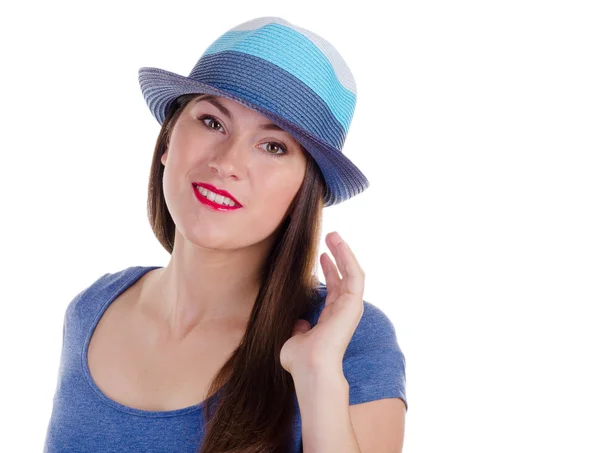 Mujer joven con sombrero azul —  Fotos de Stock