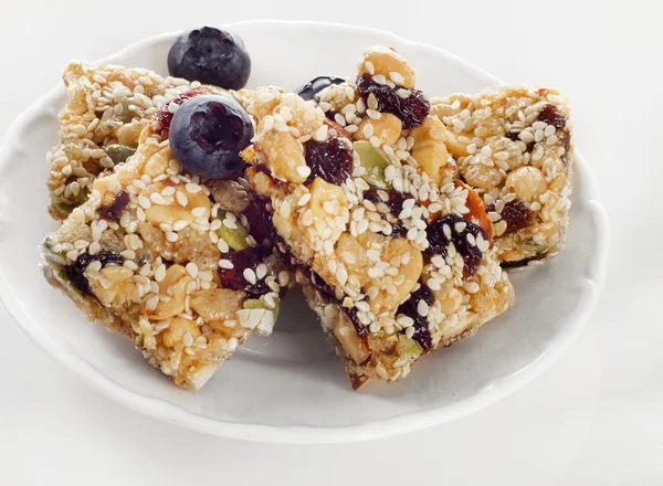 Healthy fruit and nut granola bars — Stock Photo, Image