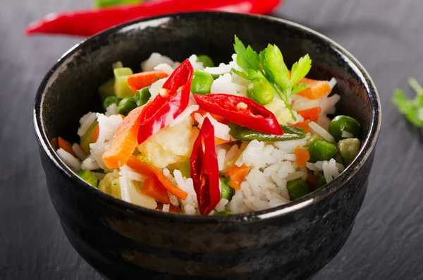 흰 쌀과 야채 — 스톡 사진