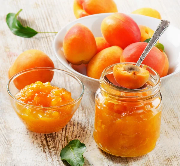 Marmelade aus frischen Aprikosen — Stockfoto