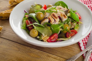 Tavuk taze salata 