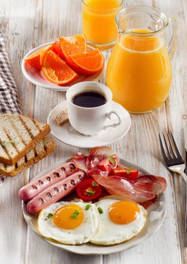 Sağlıklı geleneksel kahvaltı