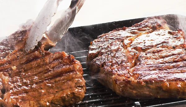 Marha steak, grill pan a. — Stock Fotó