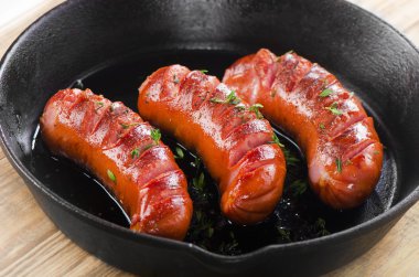 Pan Kızarmış sosis