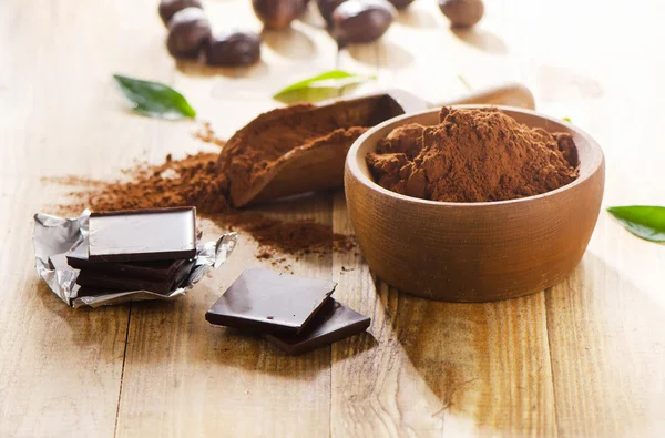 Chocoladerepen en een bowl — Stockfoto