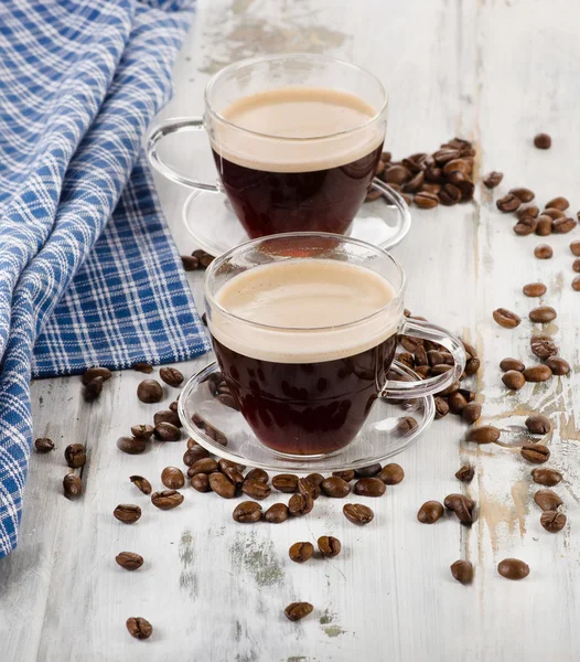 Две чашки кофе — стоковое фото