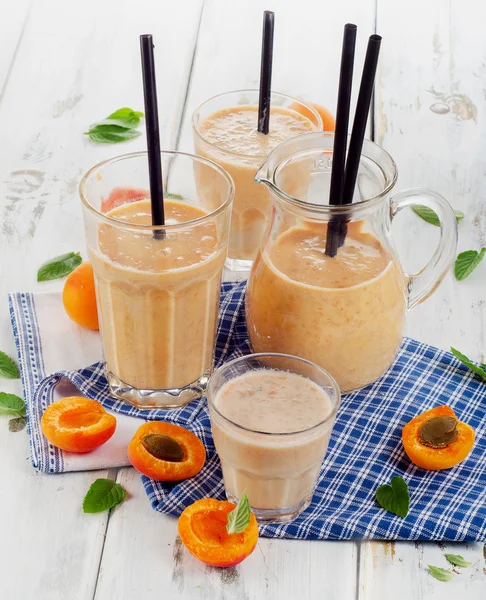 Fresh smoothie in a glasses — Stock Photo, Image