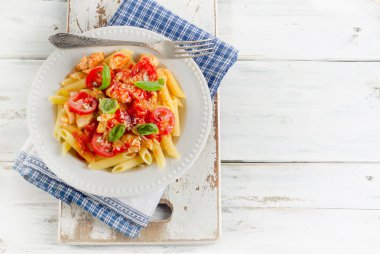 Penne makarna ile tavuk