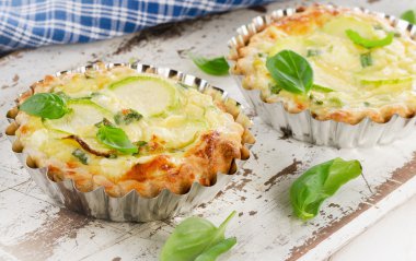 Kabak ve peynirli tart