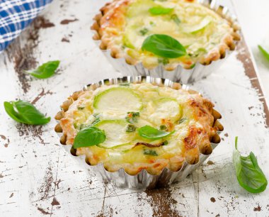 Kabak ve peynirli tart