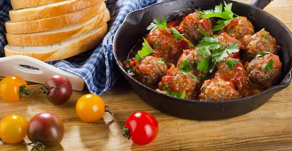 Homemade Meatballs with Sauce — Stock Photo, Image