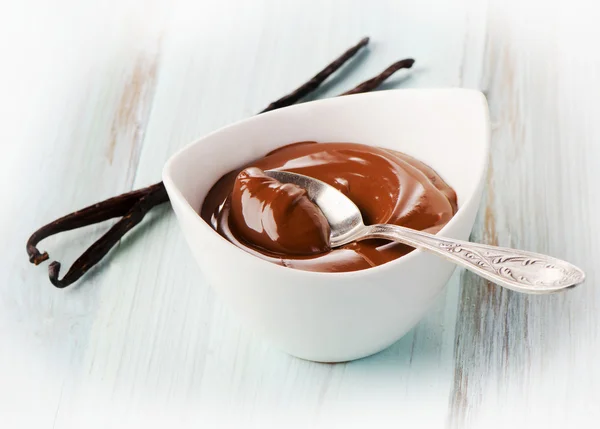 Bowl of chocolate cream — Stock Photo, Image