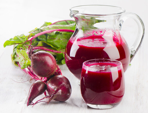Beetroot  juice and fresh beetroots
