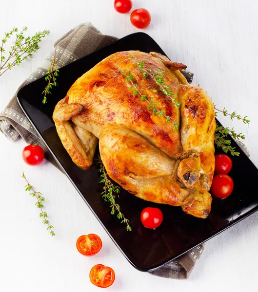 Pečené kuře se zeleninou — Stock fotografie