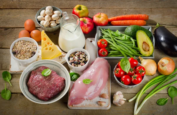 Асортимент свіжих продуктів — стокове фото