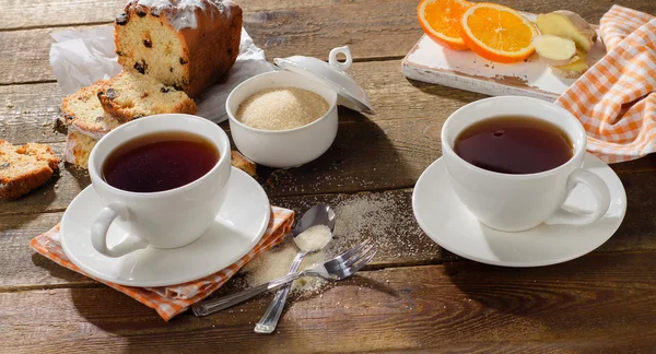 Tazas de té con pastel — Foto de Stock