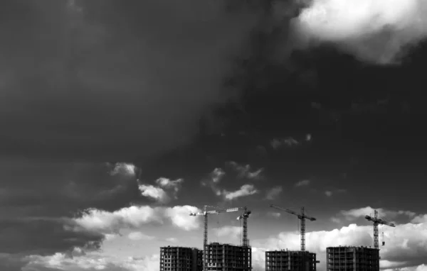 Construction site and sky — Stock Photo, Image