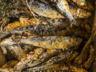 Kızarmış balık küçük