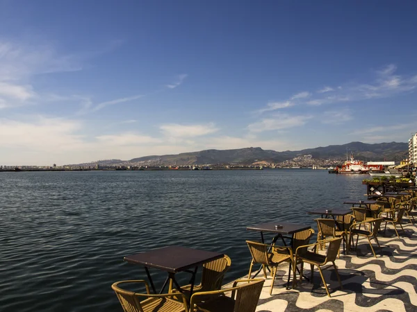 Restaurante à beira-mar — Fotografia de Stock