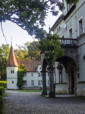 Schonborn Castle bir
