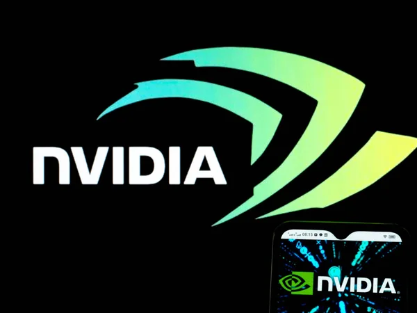 우크라이나 키예프 2021 Nvidia 로고는 스마트폰에 표시된 보았다 — 스톡 사진