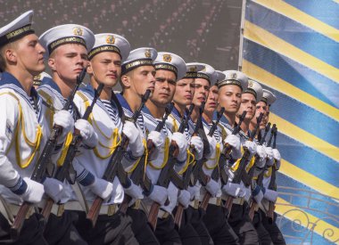 askerler üzerinde Khreshchatyk'a vardır