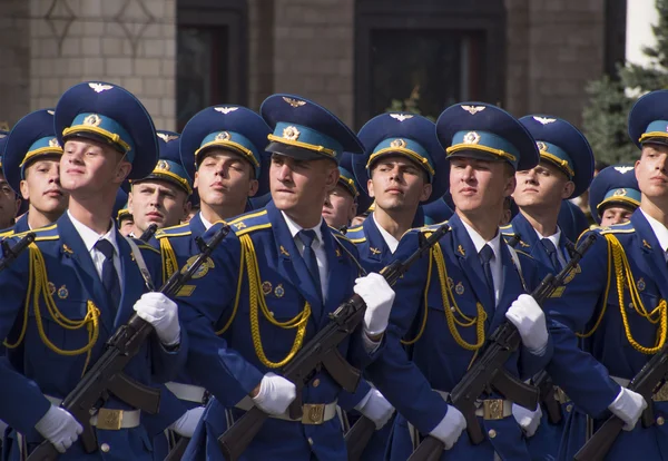 Csapatok vannak a khreshchatyk — Stock Fotó