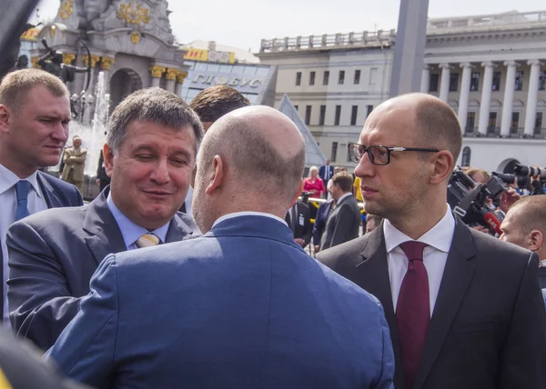 Oleksandr Turtschinow, Arsenij Jazenjuk und Arsen Awakow — Stockfoto