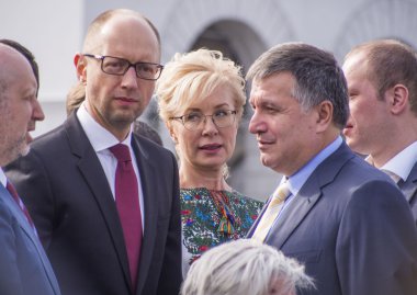 Arseniy yatsenyuk ve lyudmila denisova