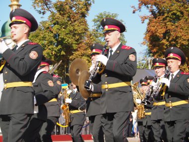 Ukrayna'nın bayrak günü onuruna resmi bayrak törenini töreni